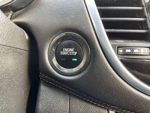 Used 2019 Chevrolet Trax Premier image 22