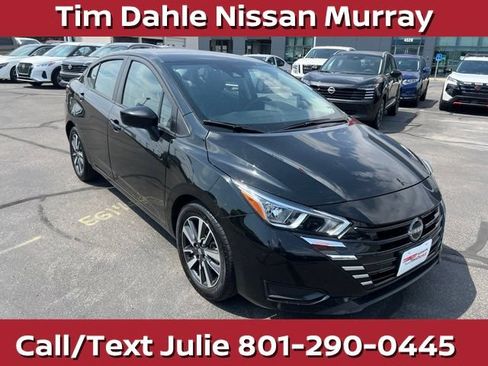 Used 2024 Nissan Versa SV FWD image 3