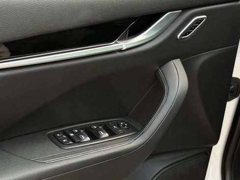 Used 2022 Maserati Levante GT image 24