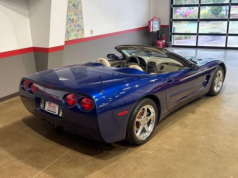 Used 2004 Chevrolet Corvette Convertible w/ Preferred Equipment Group RWD image 79
