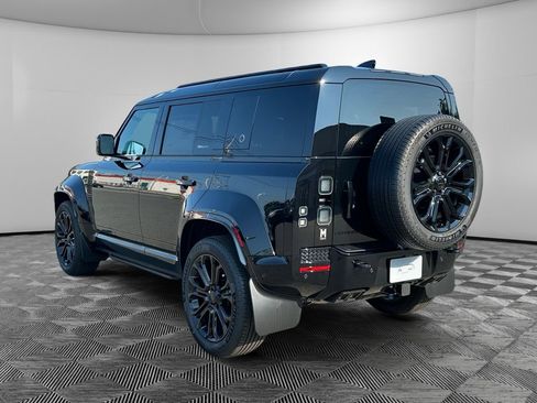 New 2026 Land Rover Defender 110 OCTA AWD/4WD image 3