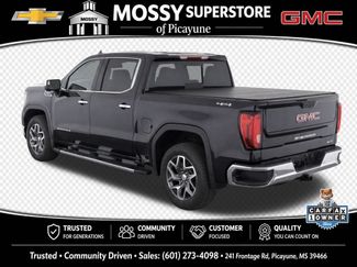 Used 2022 GMC Sierra 1500 SLT w/ SLT Premium Plus Package AWD/4WD video 3