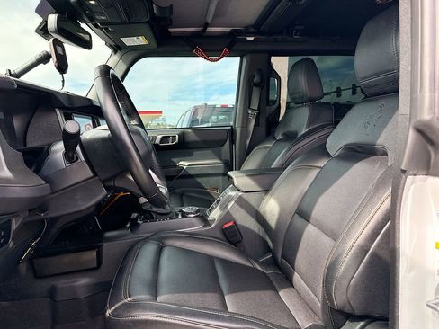 Certified 2024 Ford Bronco Badlands w/ Sasquatch Package image 8