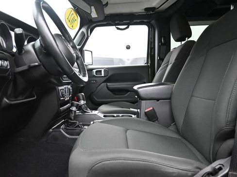 Used 2021 Jeep Wrangler Willys image 10