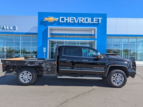 Used 2019 GMC Sierra 3500 Denali w/ Duramax Plus Package AWD/4WD image 35