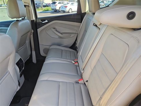 Used 2017 Ford Escape Titanium image 13