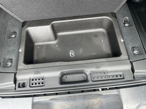 Used 2023 Jeep Wrangler Altitude image 23