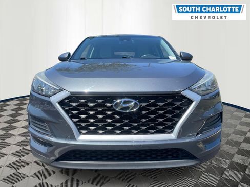 Used 2019 Hyundai Tucson SE FWD image 2