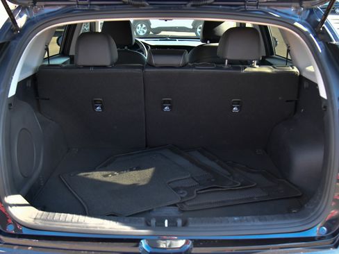 Used 2022 Kia Niro EX image 39