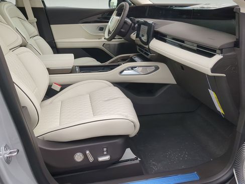New 2026 Lincoln Nautilus Black Label AWD/4WD image 24