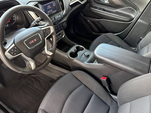 Used 2022 GMC Terrain SLE w/ LPO, Floor Liner Package AWD/4WD image 5