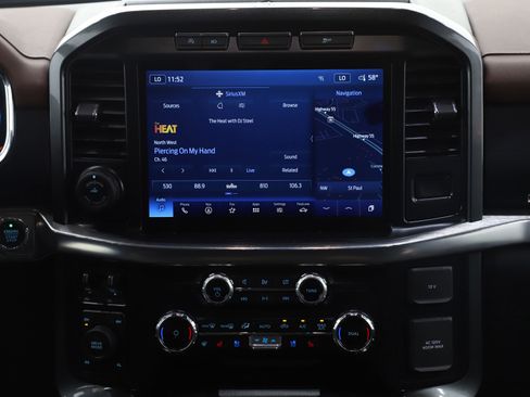 Used 2023 Ford F150 Lariat AWD/4WD image 18