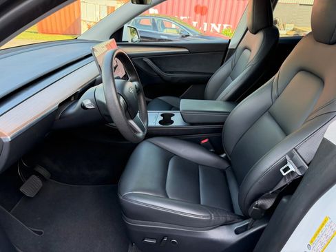 Used 2023 Tesla Model Y Long Range AWD/4WD image 15