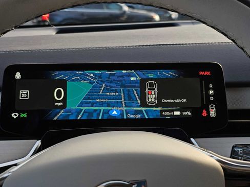 New 2025 Volvo EX90 Plus image 20