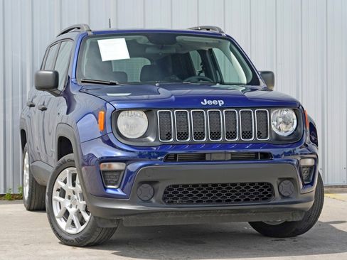 Used 2019 Jeep Renegade Sport w/ Sport Appearance Group image 2