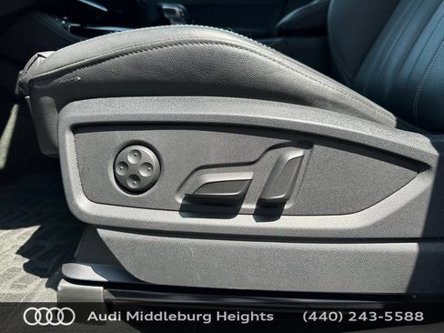 Used 2025 Audi Q5 e Premium Plus w/ Premium Plus Package AWD/4WD image 15