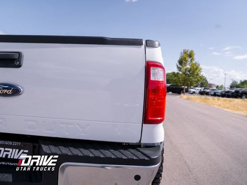 Used 2012 Ford F350 Lariat w/ Lariat Interior Pkg image 16