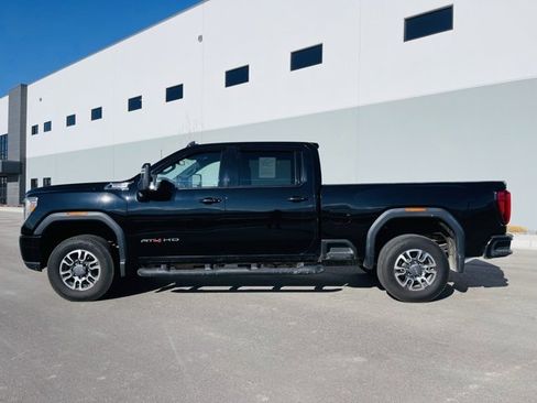 Used 2022 GMC Sierra 2500 AT4 w/ Gooseneck/5TH Wheel Package image 2