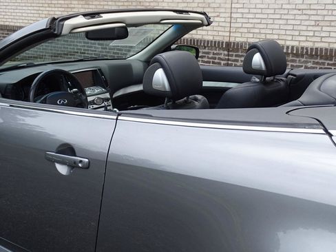 Used 2013 INFINITI G37 Convertible w/ Premium Pkg RWD image 11