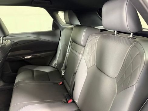 Used 2025 Lexus RX 350 Premium w/ Convenience Package FWD image 27