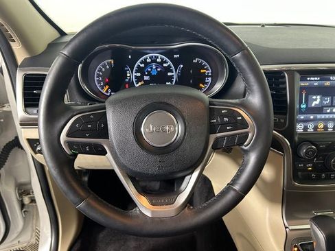 Used 2018 Jeep Grand Cherokee Limited AWD/4WD image 14