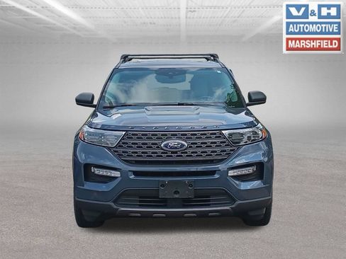 Used 2021 Ford Explorer XLT w/ Equipment Group 202A AWD/4WD image 2