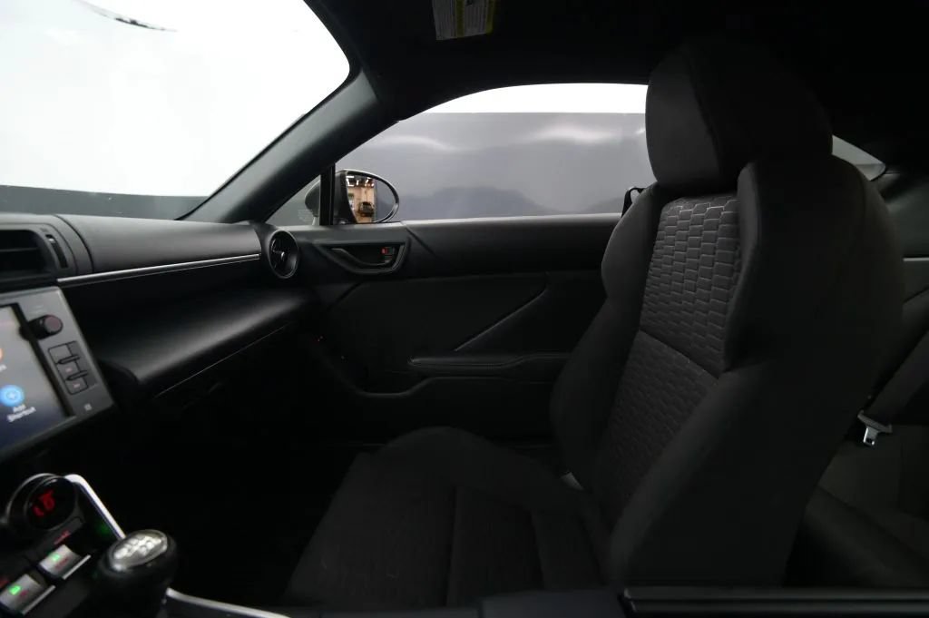 Used 2022 Toyota GR86 w/ ALL Weather Mat Package (TMS) RWD image 24