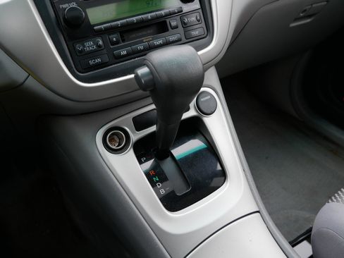 Used 2006 Toyota Highlander 2WD Hybrid image 24