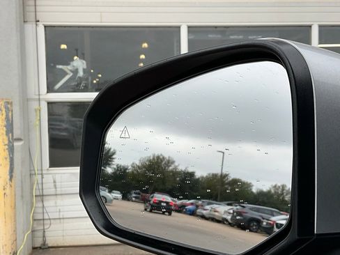 Used 2025 Hyundai Santa Fe SEL image 21