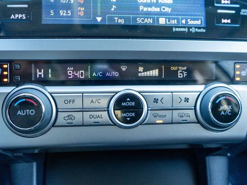 Used 2016 Subaru Legacy 2.5i Premium image 19