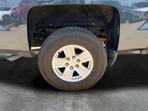 Used 2018 Chevrolet Silverado 1500 LT w/ LT Eassist Package RWD image 27