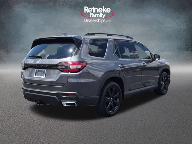 Used 2025 Honda Pilot Black Edition image 5