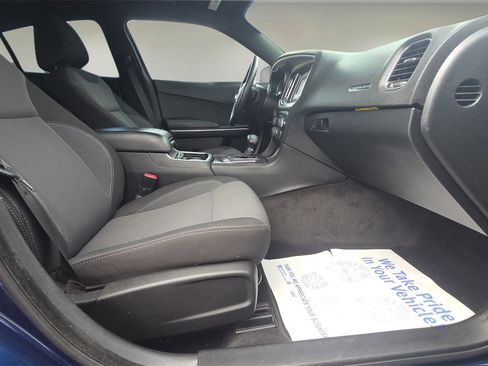 Used 2016 Dodge Charger SE image 15