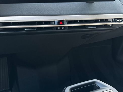 New 2026 BMW iX xDrive60 AWD/4WD image 24