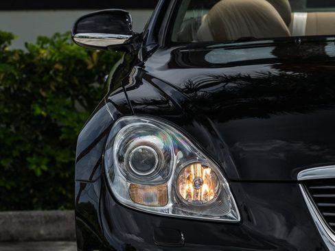 Used 2006 Lexus SC 430 Convertible w/ Preferred Accessory Pkg RWD image 4