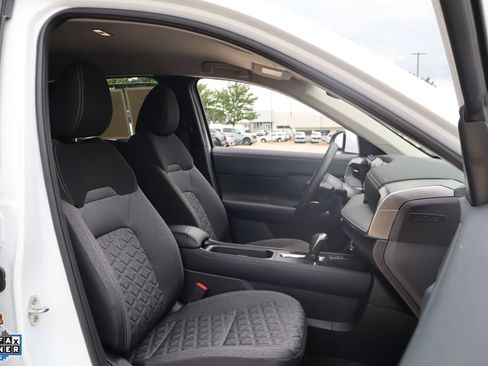 Used 2025 Nissan Kicks SV FWD image 30