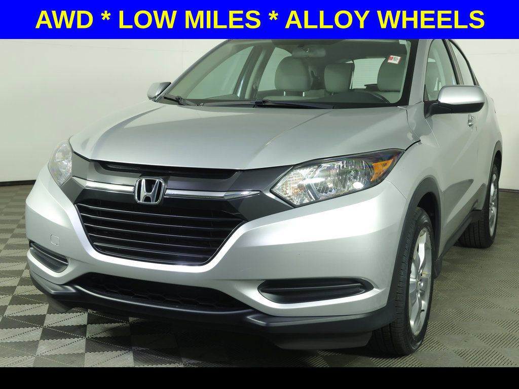 Used 2016 Honda HR-V LX image 1