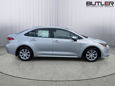 New 2026 Toyota Corolla LE FWD image 6
