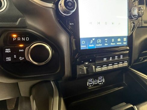 Used 2022 RAM 2500 Big Horn w/ Level C Equiment Group AWD/4WD image 55