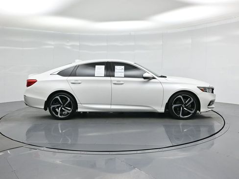 Used 2018 Honda Accord Sport image 22