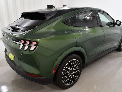 Used 2025 Ford Mustang Mach-E Premium AWD/4WD image 11