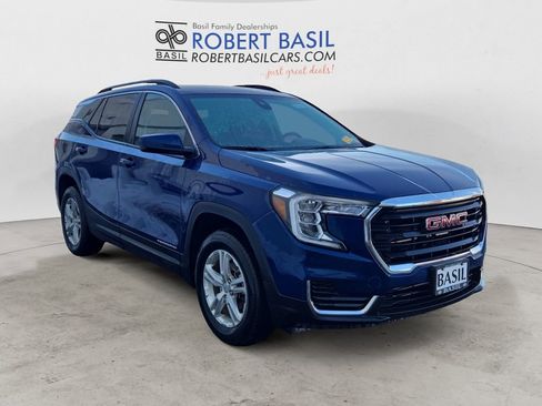 Used 2022 GMC Terrain SLE w/ Driver Convenience Package image 6