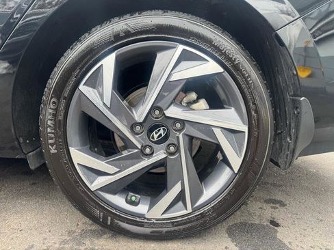 Used 2025 Hyundai Elantra Sport image 26