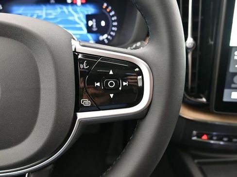 New 2026 Volvo XC60 B5 Ultra w/ Protection Package Premier AWD/4WD image 26