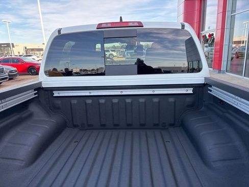 New 2026 Nissan Frontier SV image 18