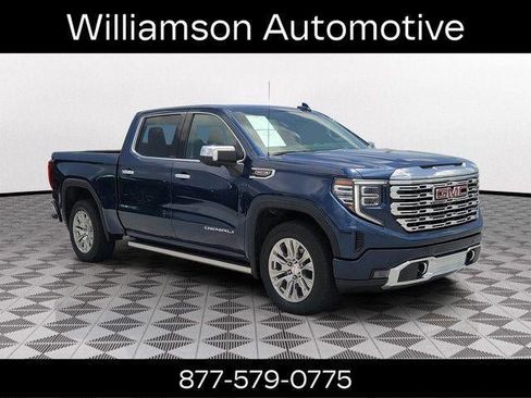 Used 2023 GMC Sierra 1500 Denali w/ Technology Package AWD/4WD image 1