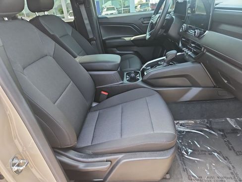 Used 2023 Chevrolet Colorado Trail Boss w/ Technology Package AWD/4WD image 20