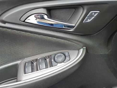 Used 2024 Chevrolet Malibu RS w/ LPO, Floor Liner Package FWD image 11