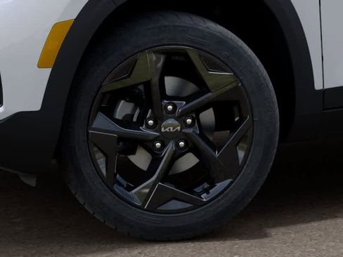 New 2026 Kia Seltos EX FWD image 9