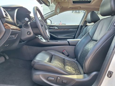 Used 2016 Nissan Maxima Platinum image 9